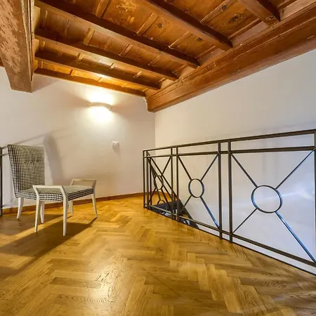 La Casa Di Bruna E Giordano In Santo Spirito フィレンツェ